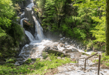 Bish Bash Falls, hikes for kids in New England