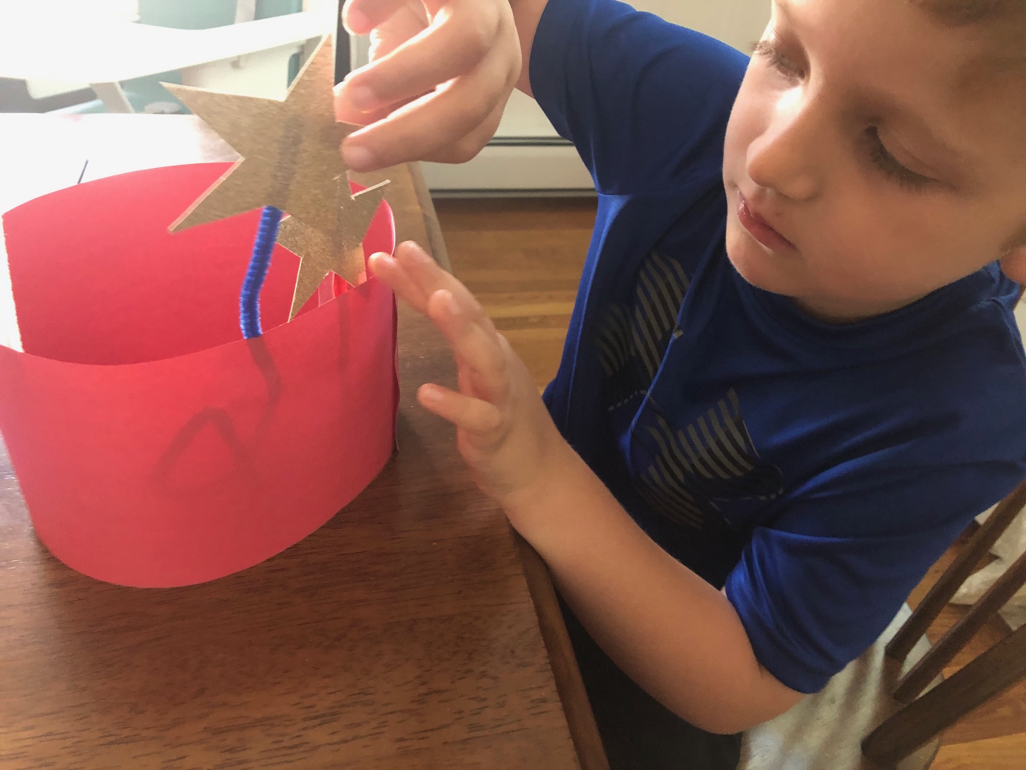 Fourth of July paper crowns - Boston Moms