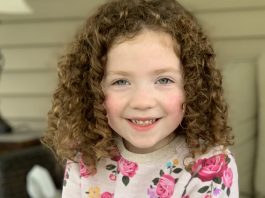 girl with curly hair