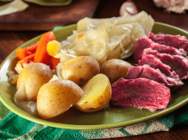 corned beef and cabbage with potatoes and carrots
